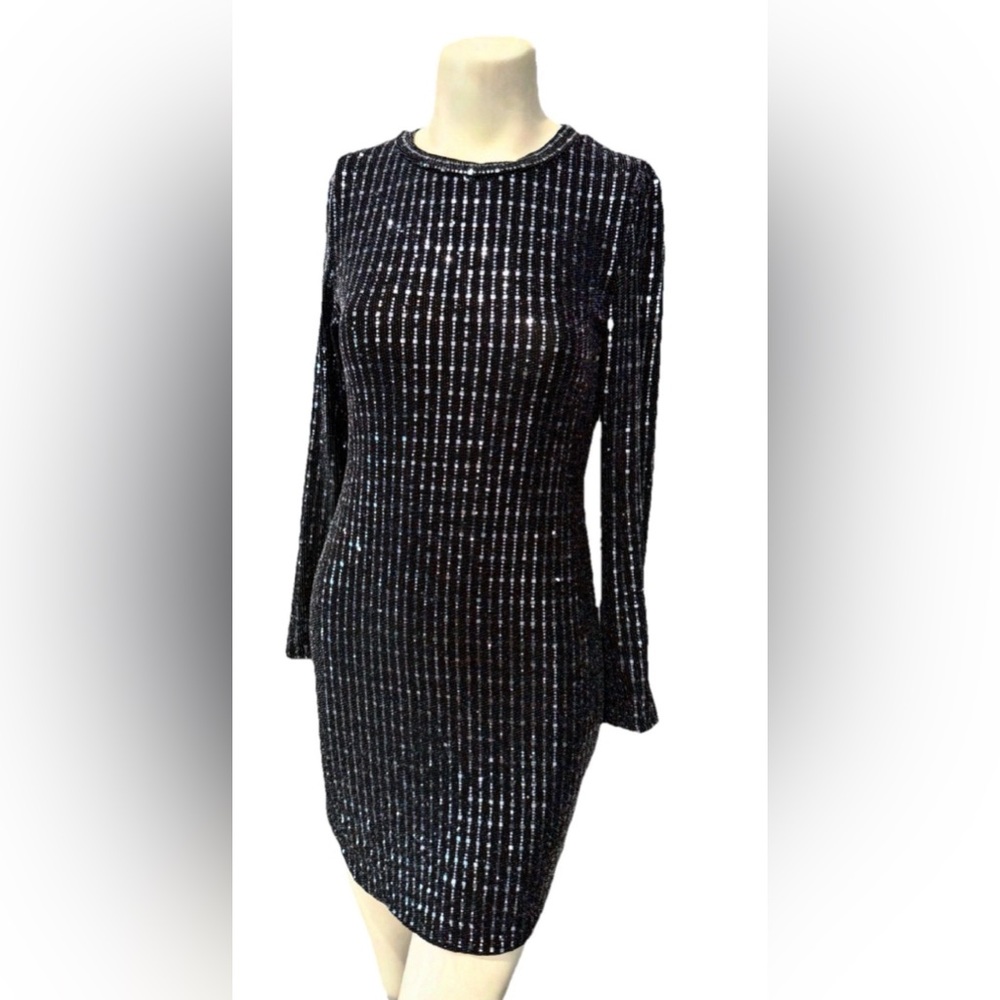 B. Darlin Black Metallic Long Sleeve Bodycon Dress Junior 11/12 Women’s M